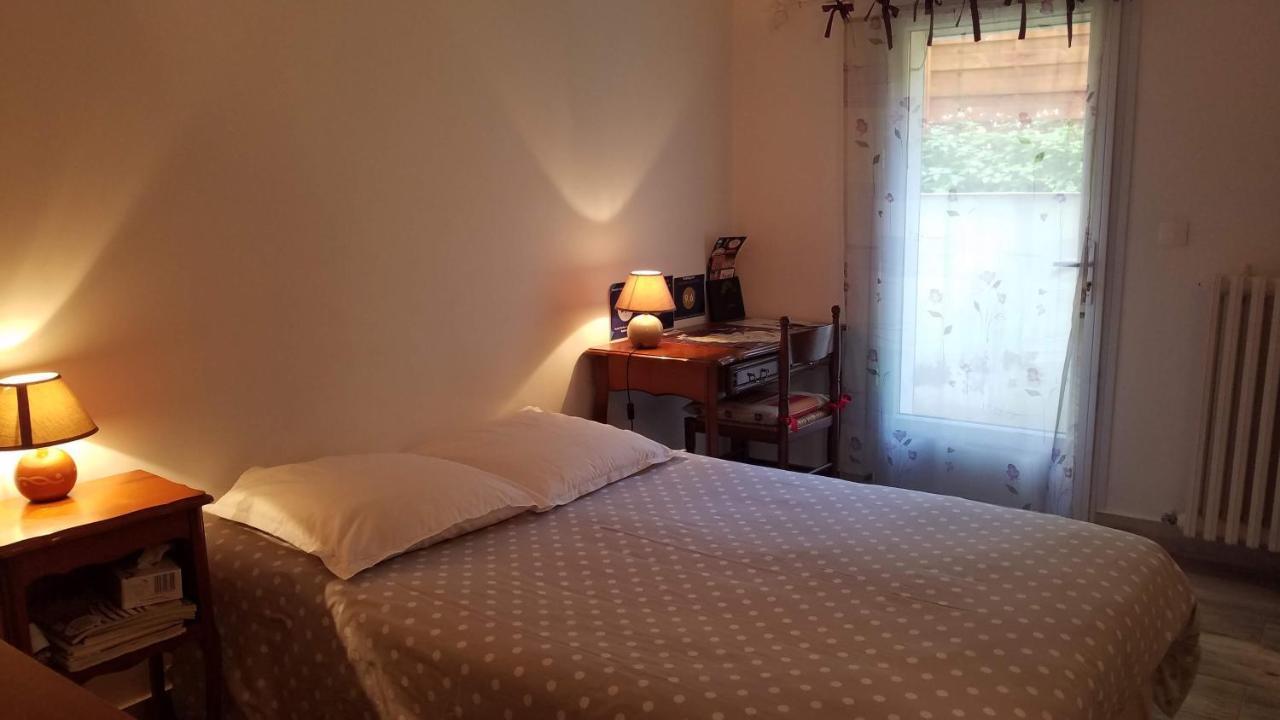 Chambre Avec Jardin Pierre Curie Bry-sur-Marne Kültér fotó
